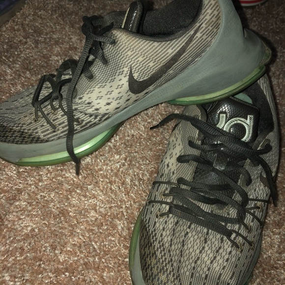 Nike KD 8’s - Picture 2 of 3